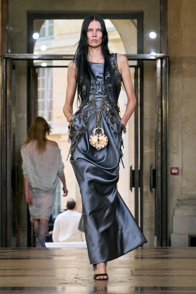 Look 33